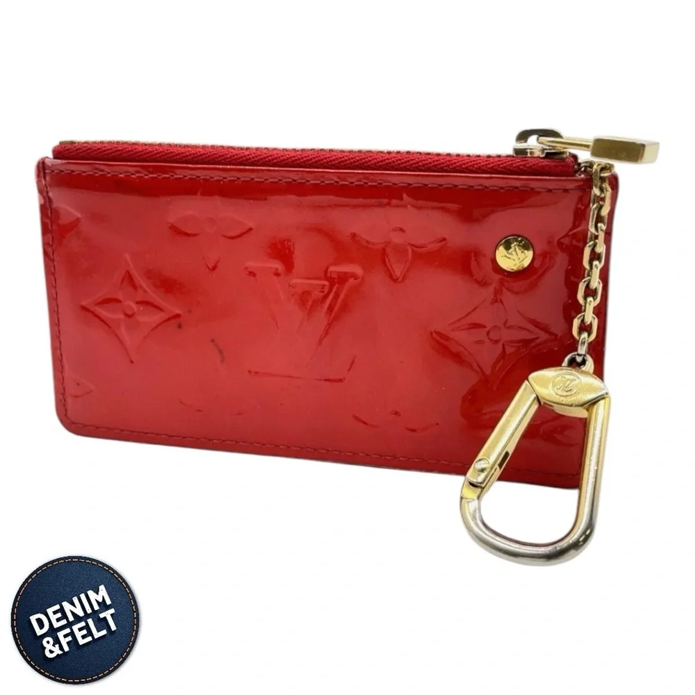 LOUIS VUITTON Red‎ Pomme D'Amour Monogram Vernis Pochette Cles Key/Change Holder